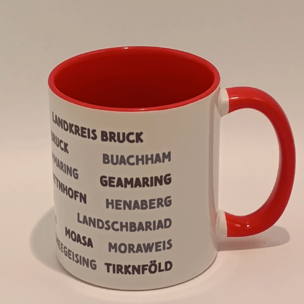 Rote Tasse mit den zum Landkreis Fürstenfeldbruck gehörenden Ortsnamen